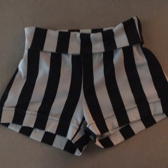 top 10 Pants - Top 10 stripe shorts